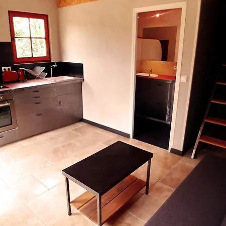 Maisonnette Avec Acces Piscine